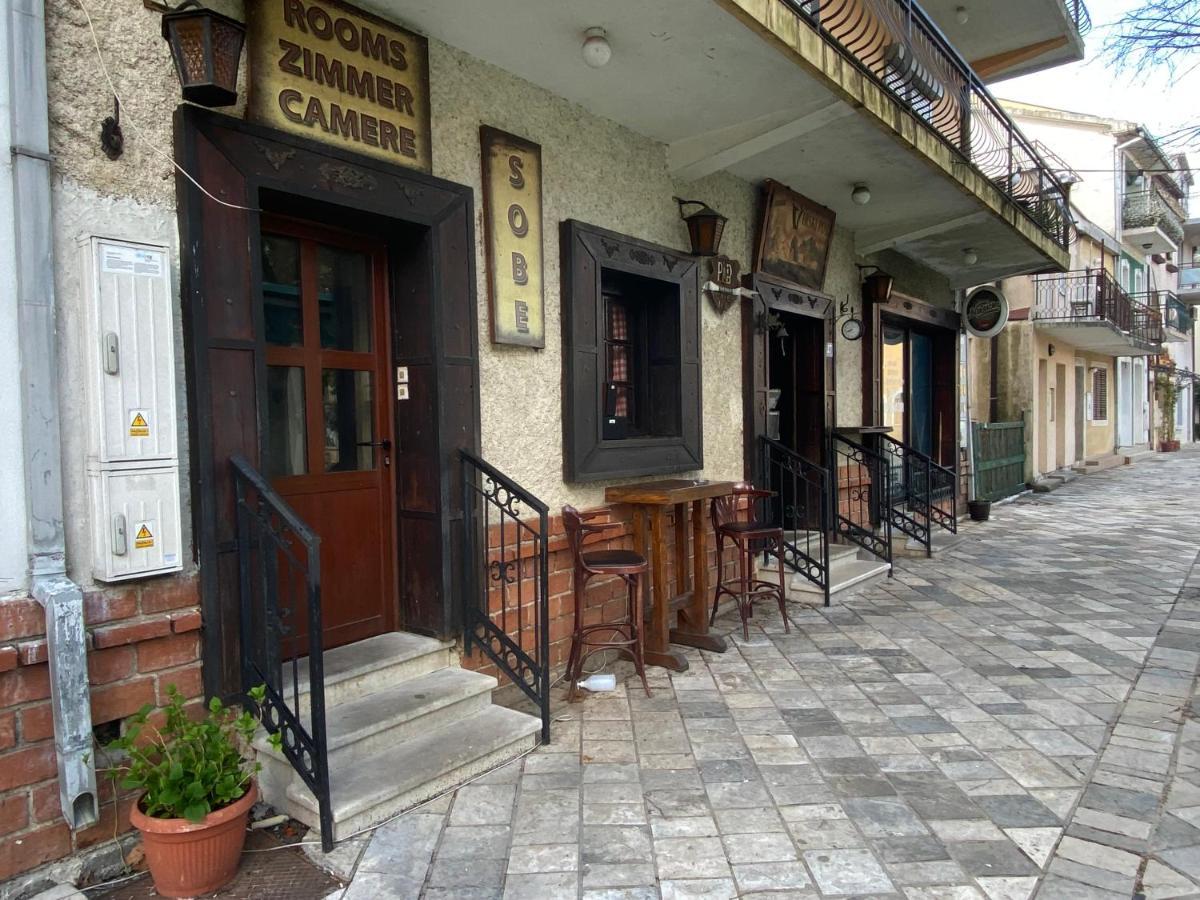 Guest House Pecurica Bar Exteriér fotografie